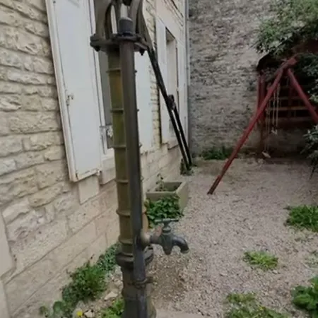 Les Crins Du Vignoble בית נופש *