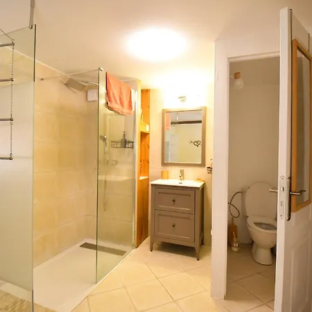 Les Crins Du Vignoble