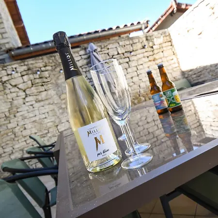 Les Crins Du Vignoble Loches-sur-Ource